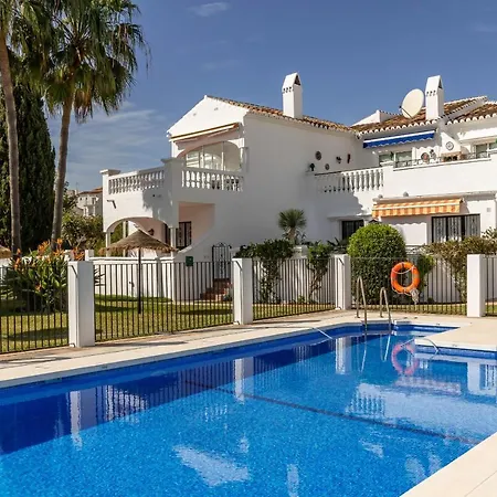 Апартаменти Palmas 4b Oasis