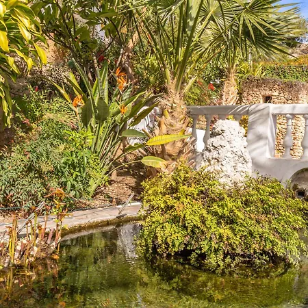 Palmas 4b Oasis Апартаменти